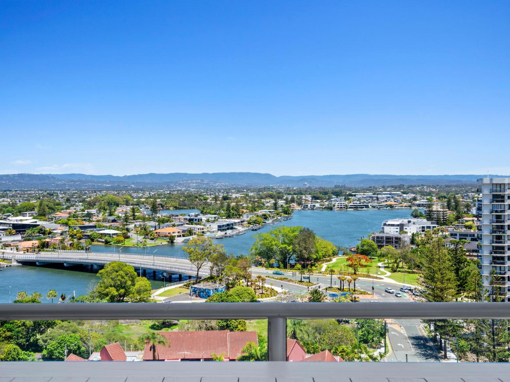 Artique - Hosted By Coastal Letting *